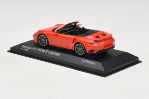 Porsche 911 991 Turbo S Kabrió Narancssárga Minichamps 1:43 410067181 Fém – 3. kép a 5-ből