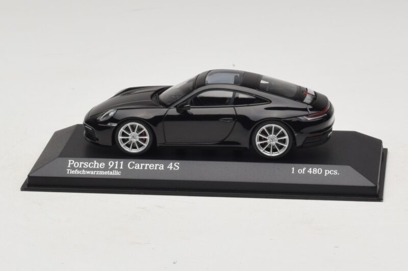 Porsche 911 992 Carrera 4S Fekete Metál Minichamps 1:43 Porsche 911 992 Carrera 4S Fekete Metál Minichamps 1:43 410069320 Fém