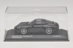 Porsche 911 992 Carrera 4S Fekete Metál Minichamps 1:43 410069320 Fém – 4. kép a 5-ből