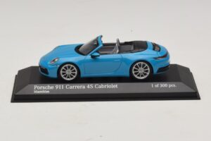 Porsche 911 992 Carrera 4S Kabrió Kék Minichamps 1:43 410069332 Fém