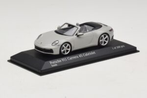 Porsche 911 992 Carrera 4S Kabrió Szürke Minichamps 1:43 410069331 Fém – 2. kép a 5-ből