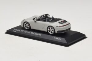 Porsche 911 992 Carrera 4S Kabrió Szürke Minichamps 1:43 410069331 Fém – 3. kép a 5-ből