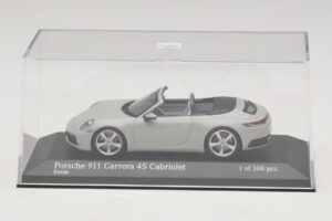 Porsche 911 992 Carrera 4S Kabrió Szürke Minichamps 1:43 410069331 Fém – 4. kép a 5-ből