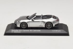 Porsche 911 992 Carrera 4S Kabrió Ezüst Minichamps 1:43 410069330 Fém