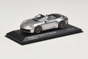 Porsche 911 992 Carrera 4S Kabrió Ezüst Minichamps 1:43 410069330 Fém – 2. kép a 5-ből