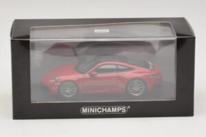 Porsche 911 992 Carrera 4S Piros Minichamps 1:43 410069321 Fém – 5. kép a 5-ből