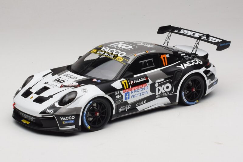Porsche 911 992 Rally GT #17 C. De Cecco / J. Humblet Rallye de Wallonie 2025 IXO 1:18 18RMC255 Fém