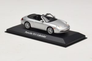 Porsche 911 996 Kabrió Ezüst Maxichamps 1:43 940061031 Fém – 3. kép a 5-ből