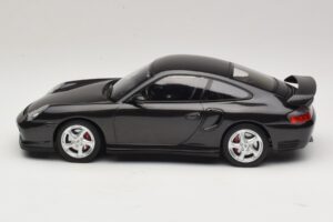 Porsche 911 996 GT2 Fekete Metál KK-Scale 1:18 KKDC181453 Fém – 3. kép a 6-ből