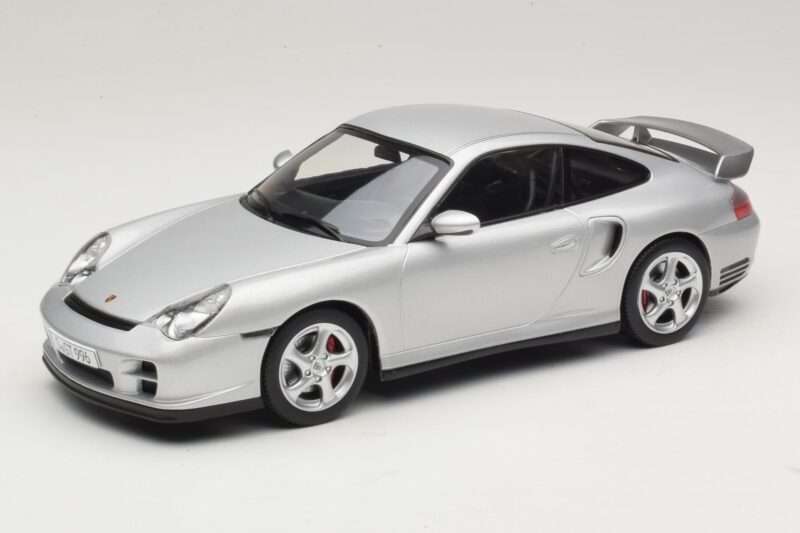 Porsche 911 996 GT2 Ezüst KK-Scale 1:18 Porsche 911 996 GT2 Ezüst KK-Scale 1:18 KKDC181451 Fém