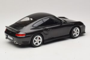 Porsche 911 996 Turbo Fekete Metál KK-Scale 1:18 KKDC181472 Fém – 2. kép a 6-ből
