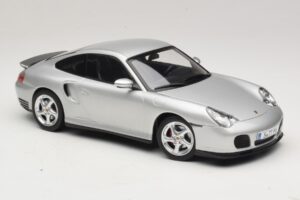 Porsche 911 996 Turbo Ezüst KK-Scale 1:18 KKDC181471 Fém – 4. kép a 6-ből
