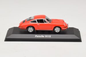 Porsche 911S Narancs Maxichamps 1:43 940067120 Fém