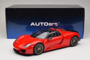Porsche 918 Spyder Weissach Package Guards Red AUTOart 1:12 12122 Fém – 8. kép a 8-ből