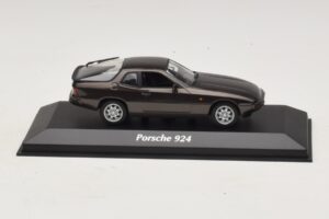 Porsche 924 Barna Metál Maxichamps 1:43 940062121 Fém
