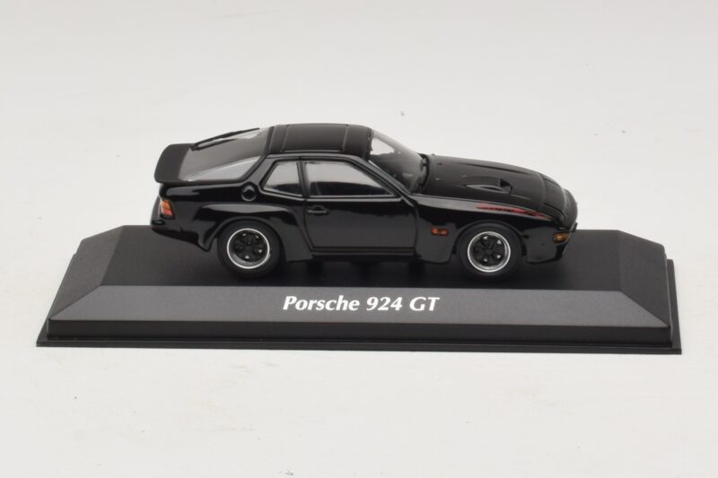 Porsche 924 GT Fekete Maxichamps 1:43 940066124 Fém