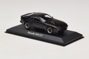 Porsche 924 GT Fekete Maxichamps 1:43 940066124 Fém – 3. kép a 5-ből