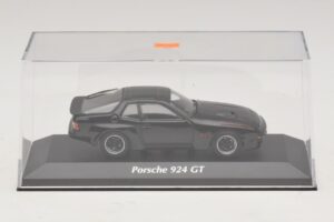 Porsche 924 GT Fekete Maxichamps 1:43 940066124 Fém – 4. kép a 5-ből