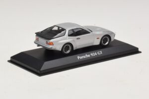 Porsche 924 GT Ezüst Maxichamps 1:43 940066122 Fém – 2. kép a 5-ből