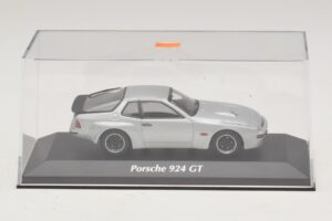 Porsche 924 GT Ezüst Maxichamps 1:43 940066122 Fém – 4. kép a 5-ből