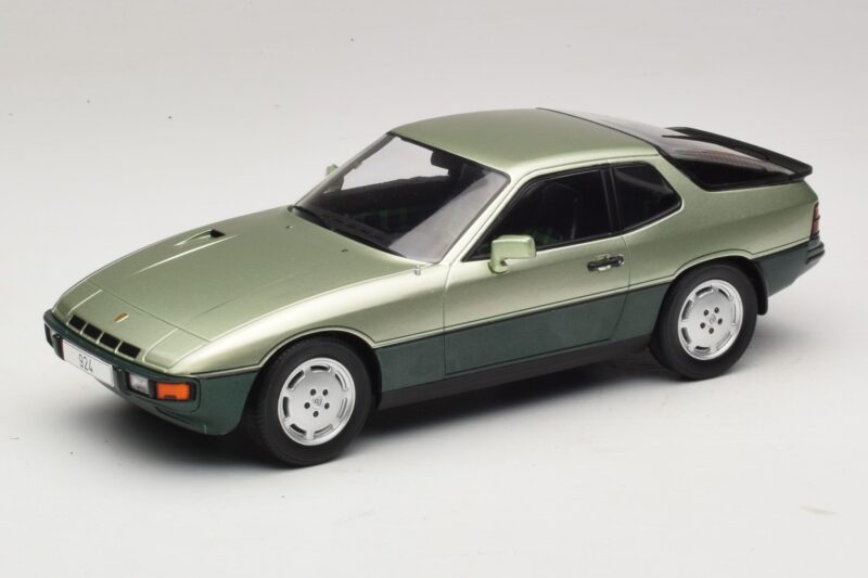 Porsche 924 Turbo Világoszöld & Sötétzöld MCG 1:18 MCG18660 Fém