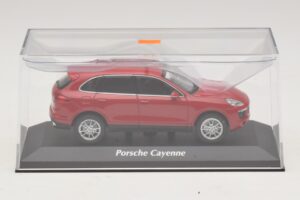 Porsche Cayenne 958 Piros Maxichamps 1:43 940063200 Fém – 4. kép a 5-ből