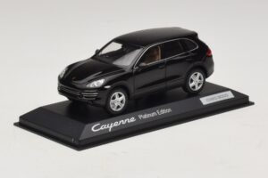 Porsche Cayenne 9PA Platina Kiadás Fekete Minichamps 1:43 WAP0200160E Fém – 2. kép a 5-ből