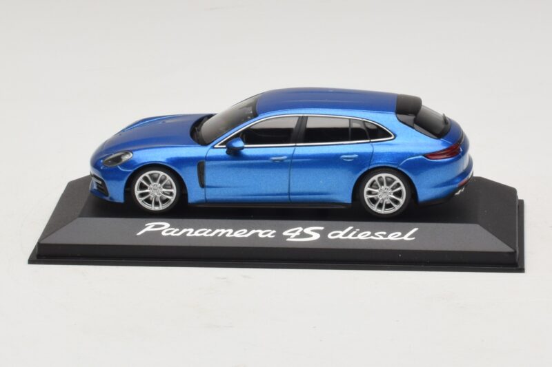 Porsche Panamera 971 4S Diesel Kék Metál Minichamps 1:43 WAP0207600H Fém