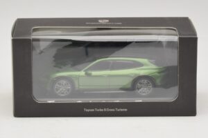Porsche Taycan Turbo S Cross Turismo Zöld Minichamps 1:43 WAP0207830M003 Fém – 5. kép a 5-ből
