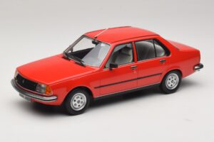 Renault 18 Piros MCG 1:18 MCG18595 Fém