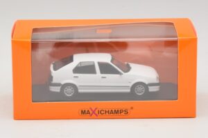 Renault 19 Fehér Maxichamps 1:43 940113700 Diecast – 5. kép a 5-ből