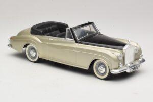 Rolls-Royce Silver Cloud II Ezüst Solido 1:18 8006 Fém – 4. kép a 6-ből
