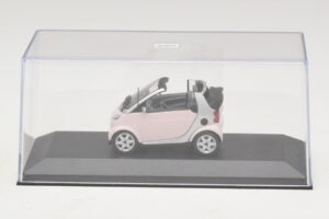 Smart Fortwo 450 Kabrió Fehér Legally Blonde 2 Csere Doboz Minichamps 1:43 402173900-R1 Fém – 4. kép a 5-ből