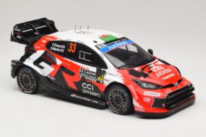 Toyota GR Yaris Rally1 #33 E. Evans / S. Martin Rally Monte Carlo 2026 IXO 1:18 18RMC269B Fém – 4. kép a 6-ből