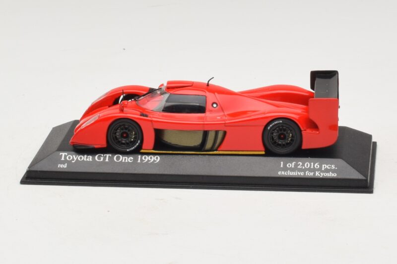 Toyota GT-One TS020 Street Piros Minichamps 1:43 Toyota GT-One TS020 Street Piros Minichamps 1:43 433991603 Fém
