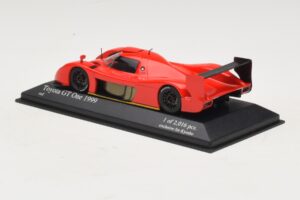Toyota GT-One TS020 Street Piros Minichamps 1:43 433991603 Fém – 3. kép a 5-ből