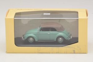 Volkswagen 1200 Kabrió Puhatető Zöld Minichamps 1:43 430052042 Fém – 5. kép a 5-ből