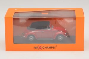 Volkswagen 1302 Kabrió Piros Maxichamps 1:43 940055031 Fém – 5. kép a 5-ből