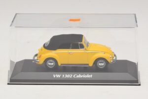 Volkswagen 1302 Kabrió Sárga Maxichamps 1:43 940055030 Fém – 4. kép a 5-ből
