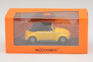 Volkswagen 1302 Kabrió Sárga Maxichamps 1:43 940055030 Fém – 5. kép a 5-ből