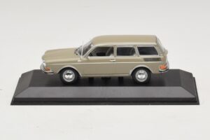 Volkswagen 411 LE Variant Savanna Beige Minichamps 1:43 400051114 Fém