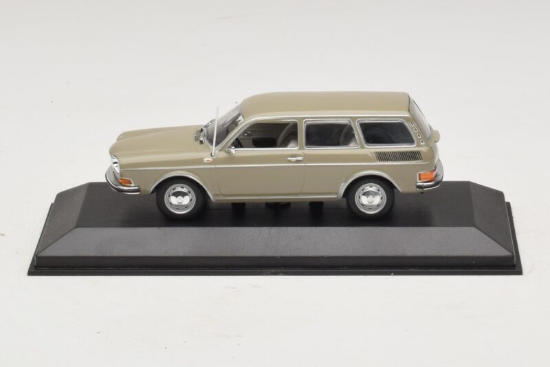 Volkswagen 411 LE Variant Savanna Beige Minichamps 1:43 400051114 Fém