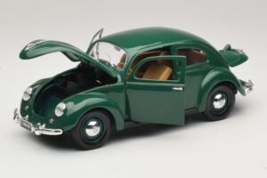 Volkswagen Beetle Zöld Maisto 1:18 32820 Fém – 2. kép a 8-ből