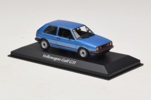 Volkswagen Golf GTI Mk2 Kék Metál Maxichamps 1:43 940054120 Fém – 3. kép a 5-ből