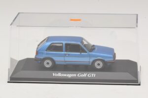 Volkswagen Golf GTI Mk2 Kék Metál Maxichamps 1:43 940054120 Fém – 4. kép a 5-ből