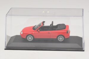 Volkswagen Golf Mk4 Kabrió Piros Kereskedői Kiadás Minichamps 1:43 GOLF006 Fém – 4. kép a 5-ből
