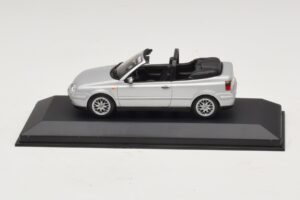 Volkswagen Golf Mk4 Kabrió Ezüst Kereskedői Kiadás Minichamps 1:43 GOLF004 Fém