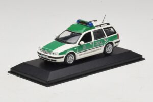 Volkswagen Golf Mk4 Variant Polizei Minichamps 1:43 430056090 Fém – 2. kép a 5-ből