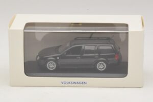 Volkswagen Golf Mk4 Variant Sport Highline BBS Edition Fekete Minichamps 1:43 GOLF008 Fém – 5. kép a 5-ből