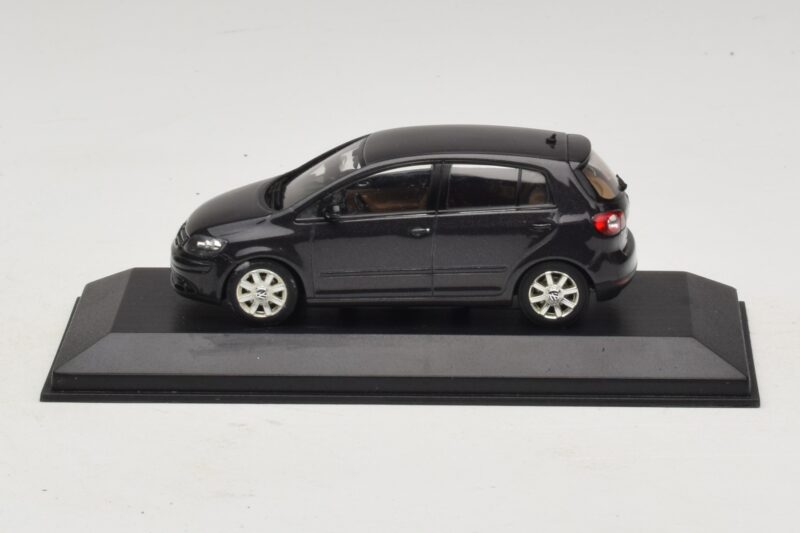 Volkswagen Golf Plus Mk5 Fekete Minichamps 1:43 GOLF007 Fém